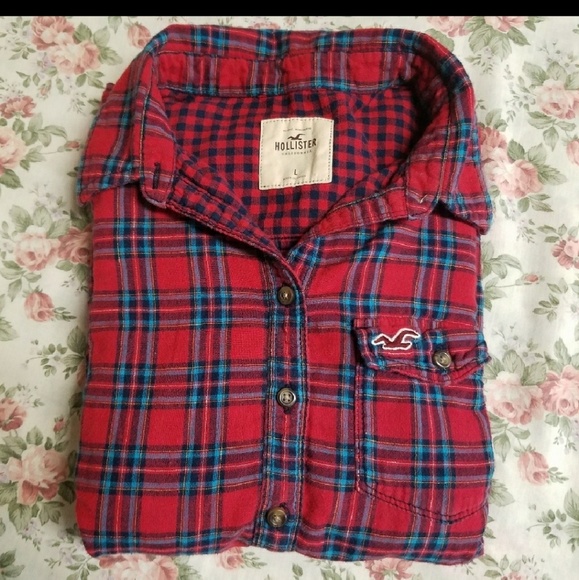 Hollister Tops - Cute flanel button up top.